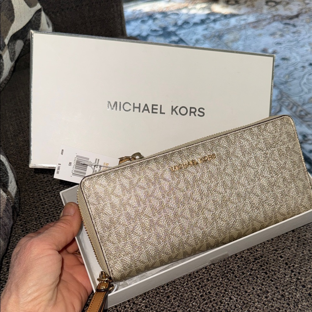 Michael Kors Metallic Gold Signature Zip Wallet NEW IN BOX